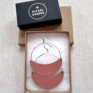 Nickel & Suede Tuscan Rose Aster Leather Earrings NWOT